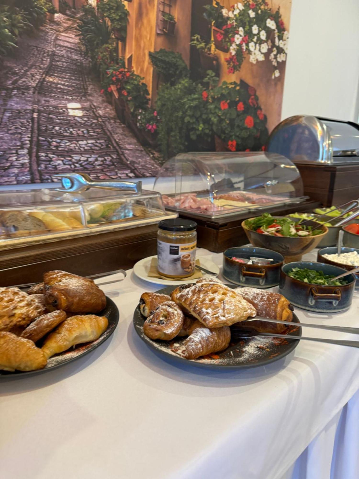 Typton Hotel&spa Hotel Medzilaborce